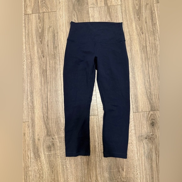 Lululemon Women’s Navy Blue Align 7/8 Leggings Size 6 - Picture 1 of 4